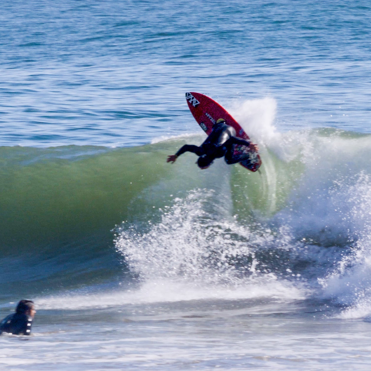Nolan Rincon Watch Nolan Rapoza on his White Tiger at Rincon – Pyzel Surfboards