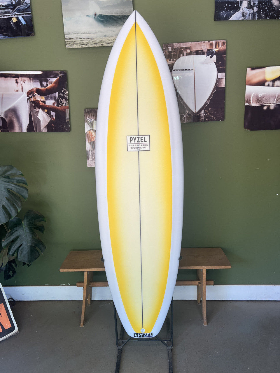 Precious | 6'0" x 20 " x 2 7/16" - 34.90L | Futures x 5 | PU | New Board | HI