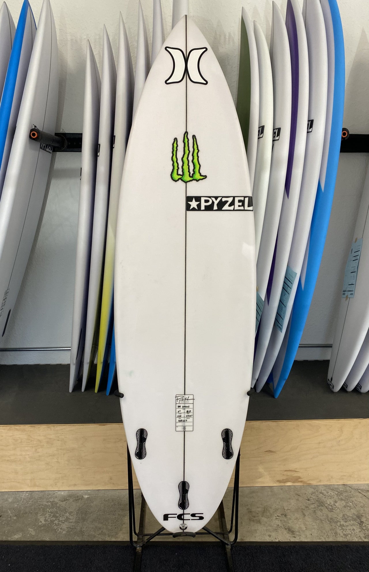 タケ　PYZEL RADIUS Radius – Pyzel Surfboards
