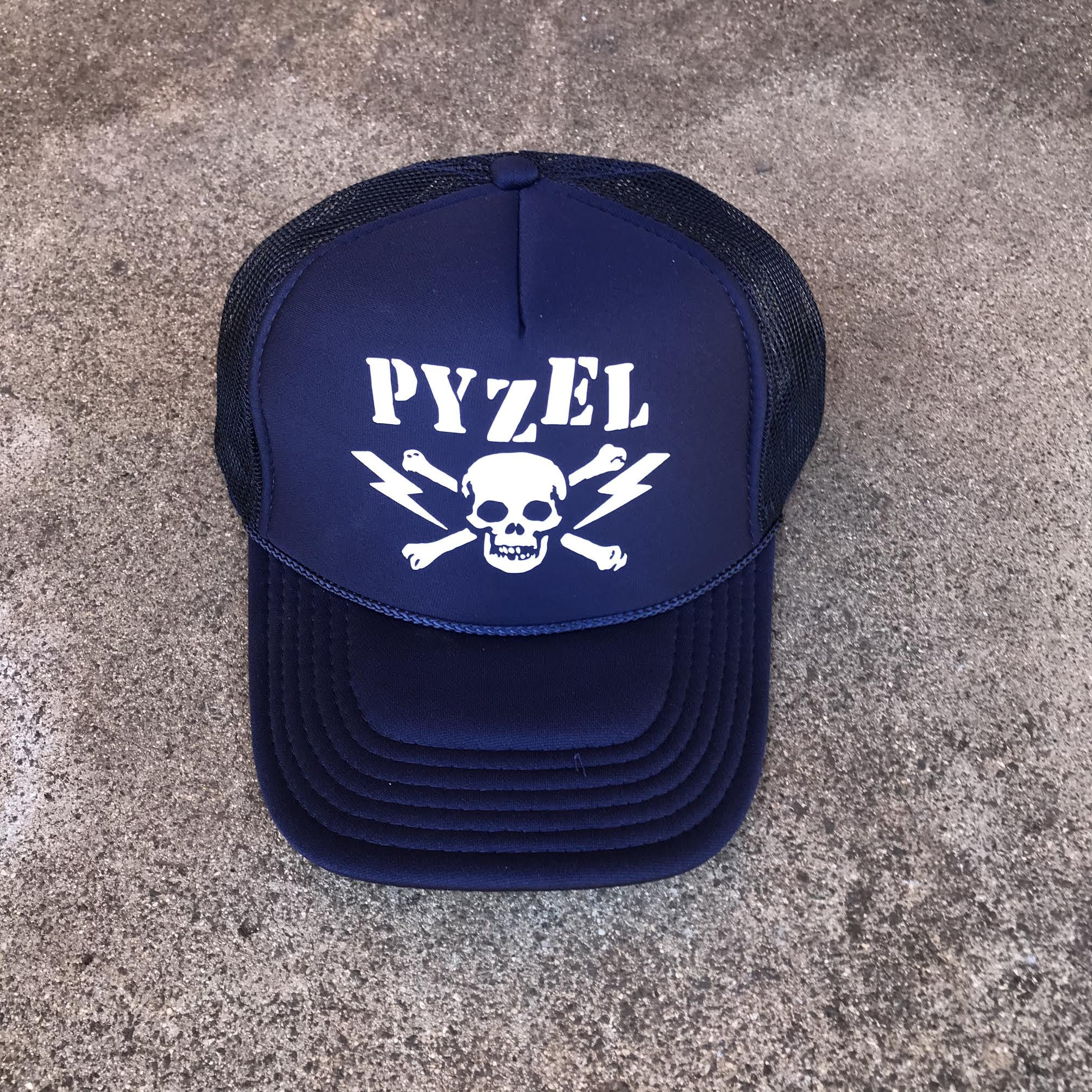 Pyzel Clash Skuh navy hat