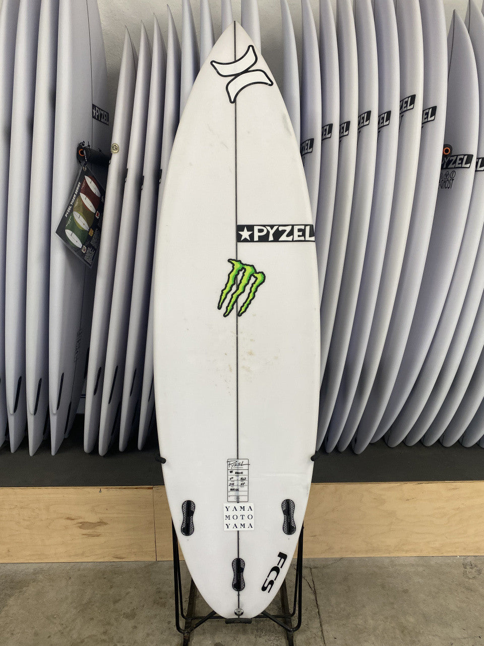 Pyzel SHADOW 5’10” Buy the Pyzel The Shadow 5ft 10in White Surfboard Online Now