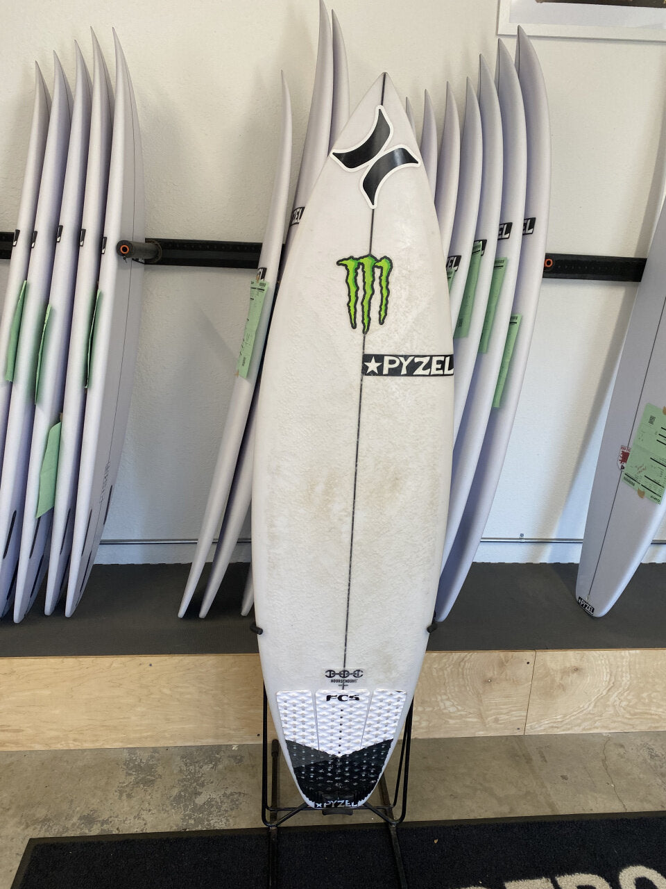 Custom Shape | 5'9