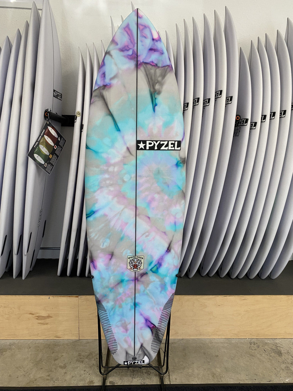 PYZEL WHITE TIGER 5’11” パイゼル　サーフボード Pyzel Surfboards - WHITE TIGER