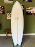 Astro | 5'8" x 20 3/8" x 2 9/16" - 34.10L | Futures x 2 | PU | New Board | HI