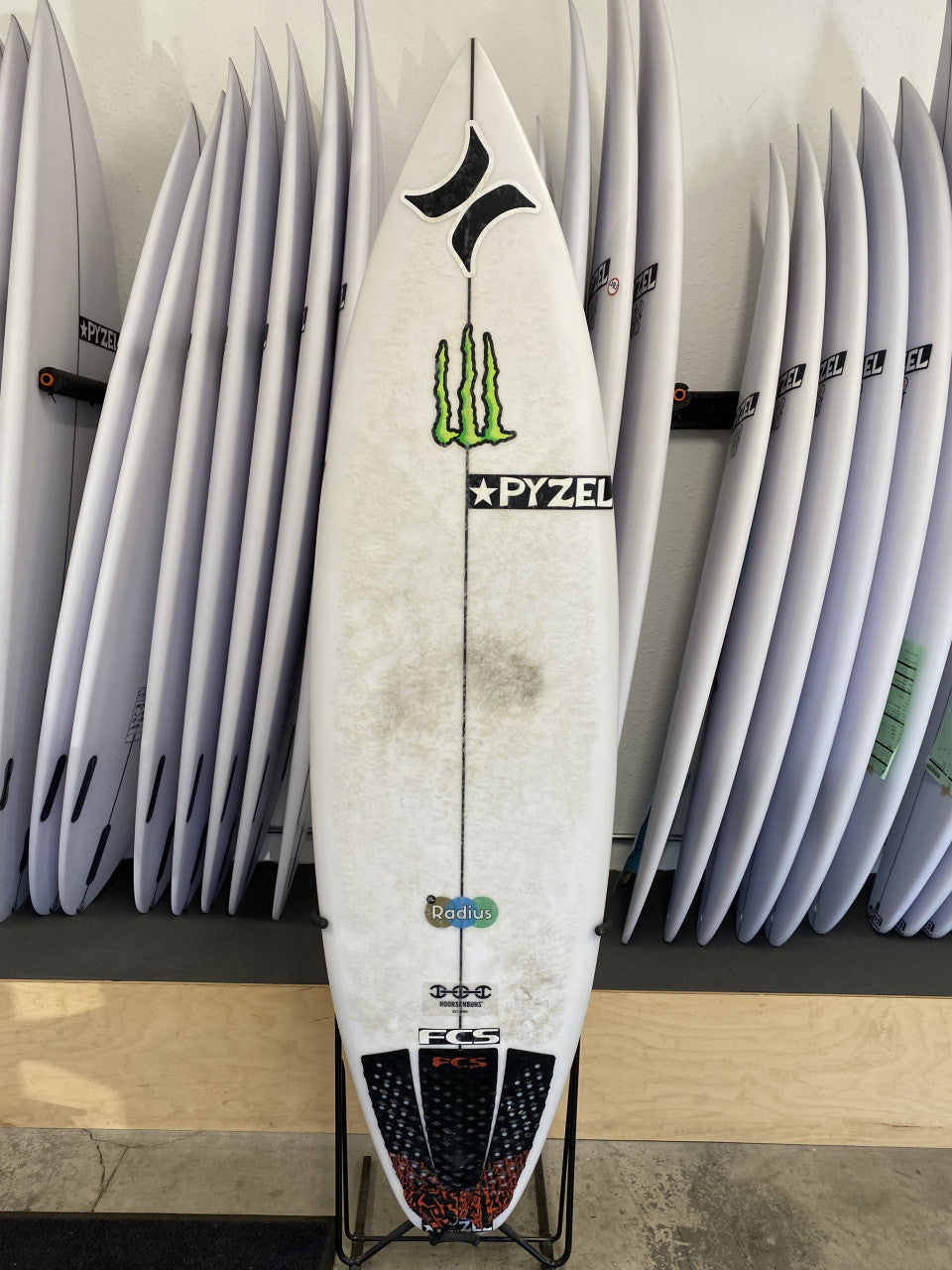 Radius | 5'9