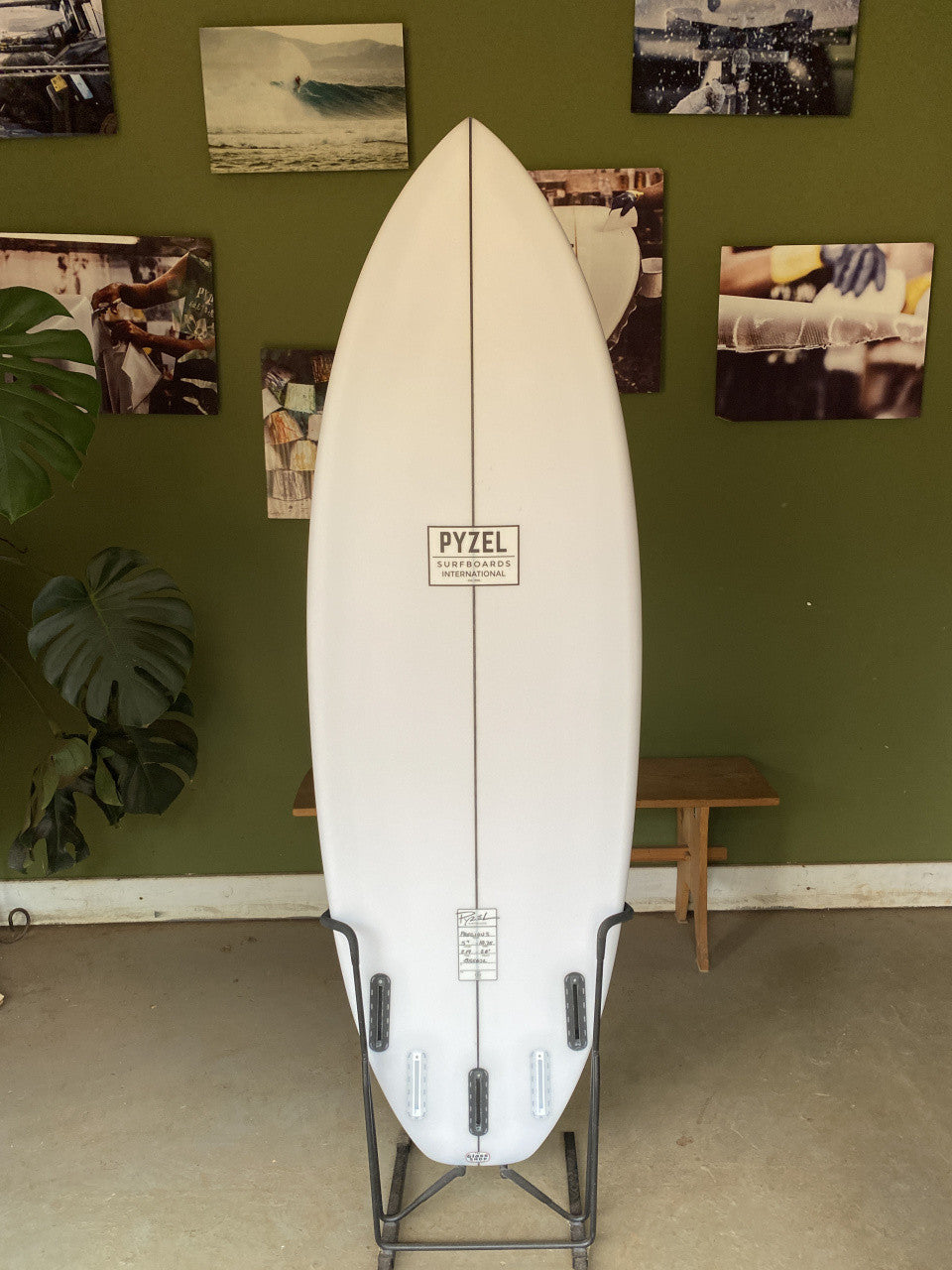 Precious | 5'4" x 18 3/4" x 2 3/16" - 26.00L | Futures x 5 | PU | New Board | HI