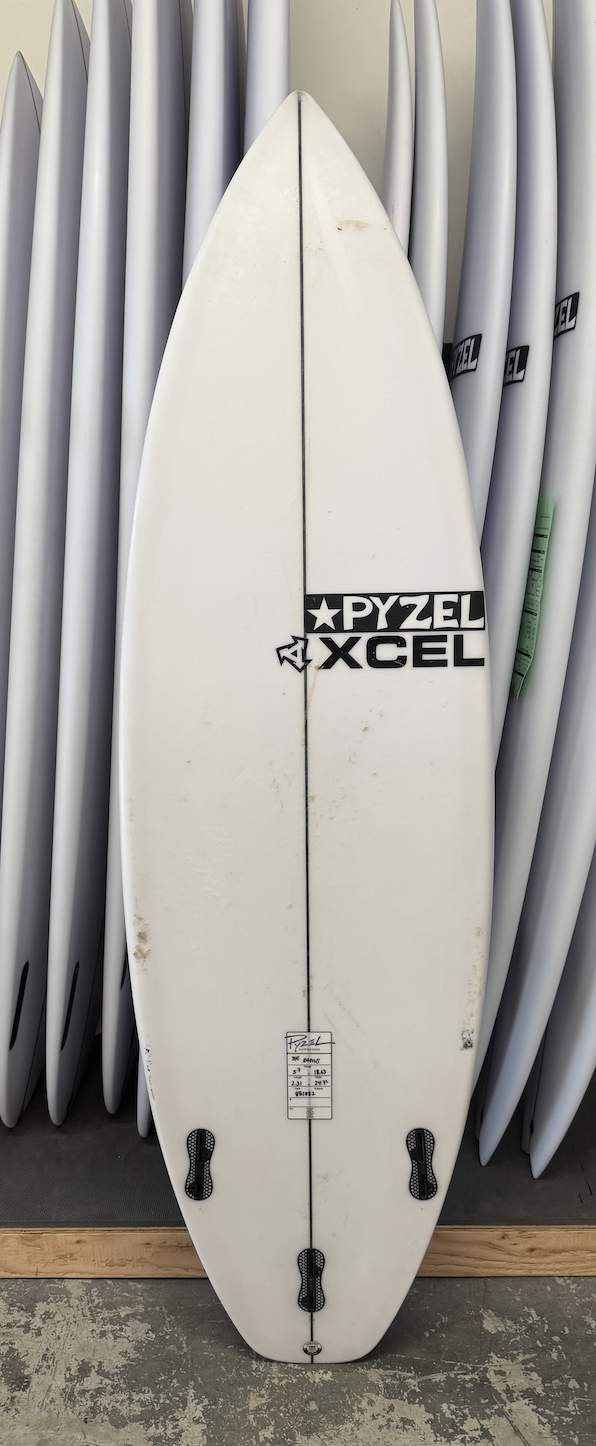 送料込み!】PYZEL RADIUS 5'11 送料込み!】PYZEL RADIUS 5'11