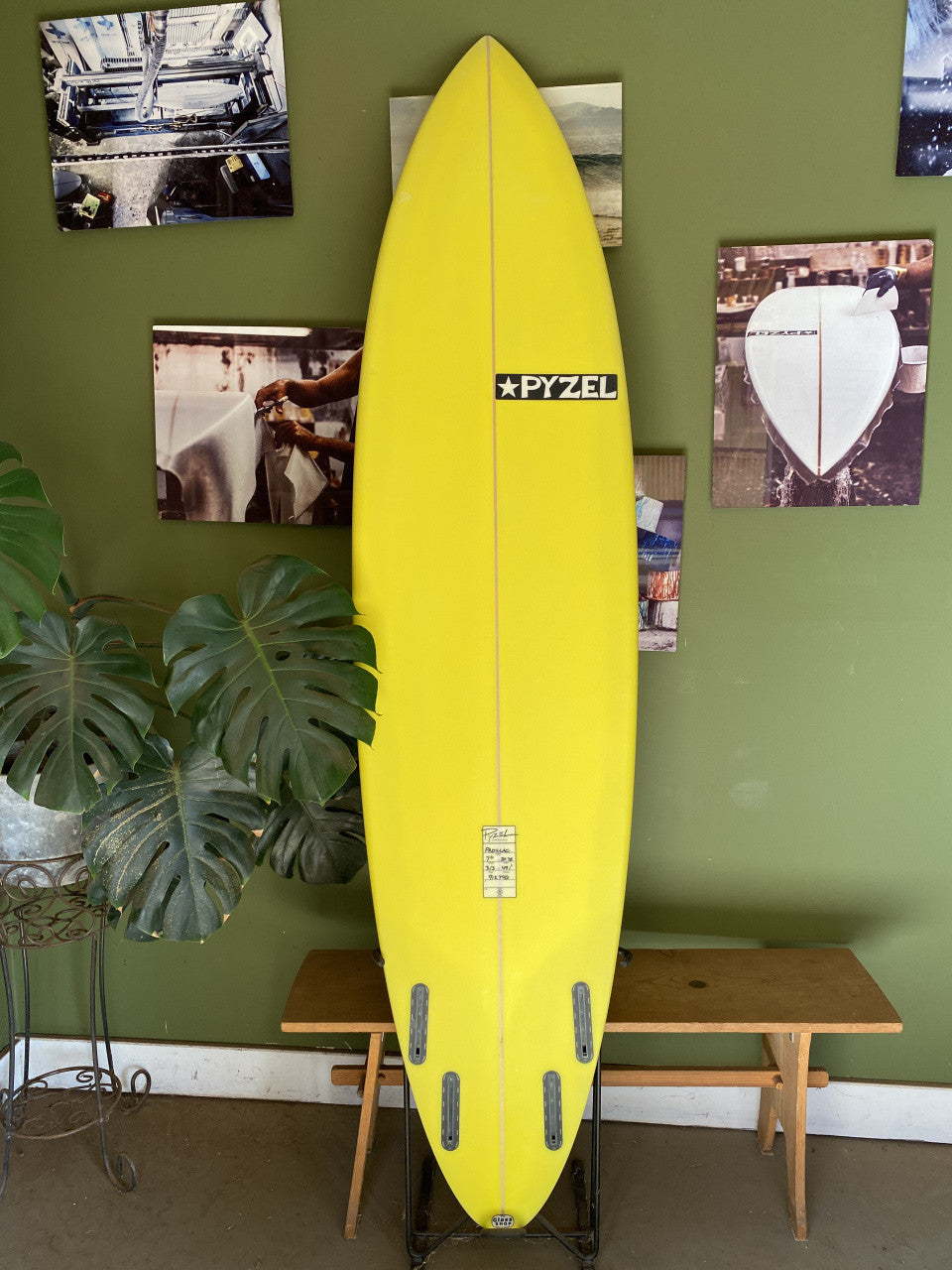 Padillac | 7'6" x 20 3/8" x 3 1/8" - 49.10L | Futures x 4 | PU | New Board | HI