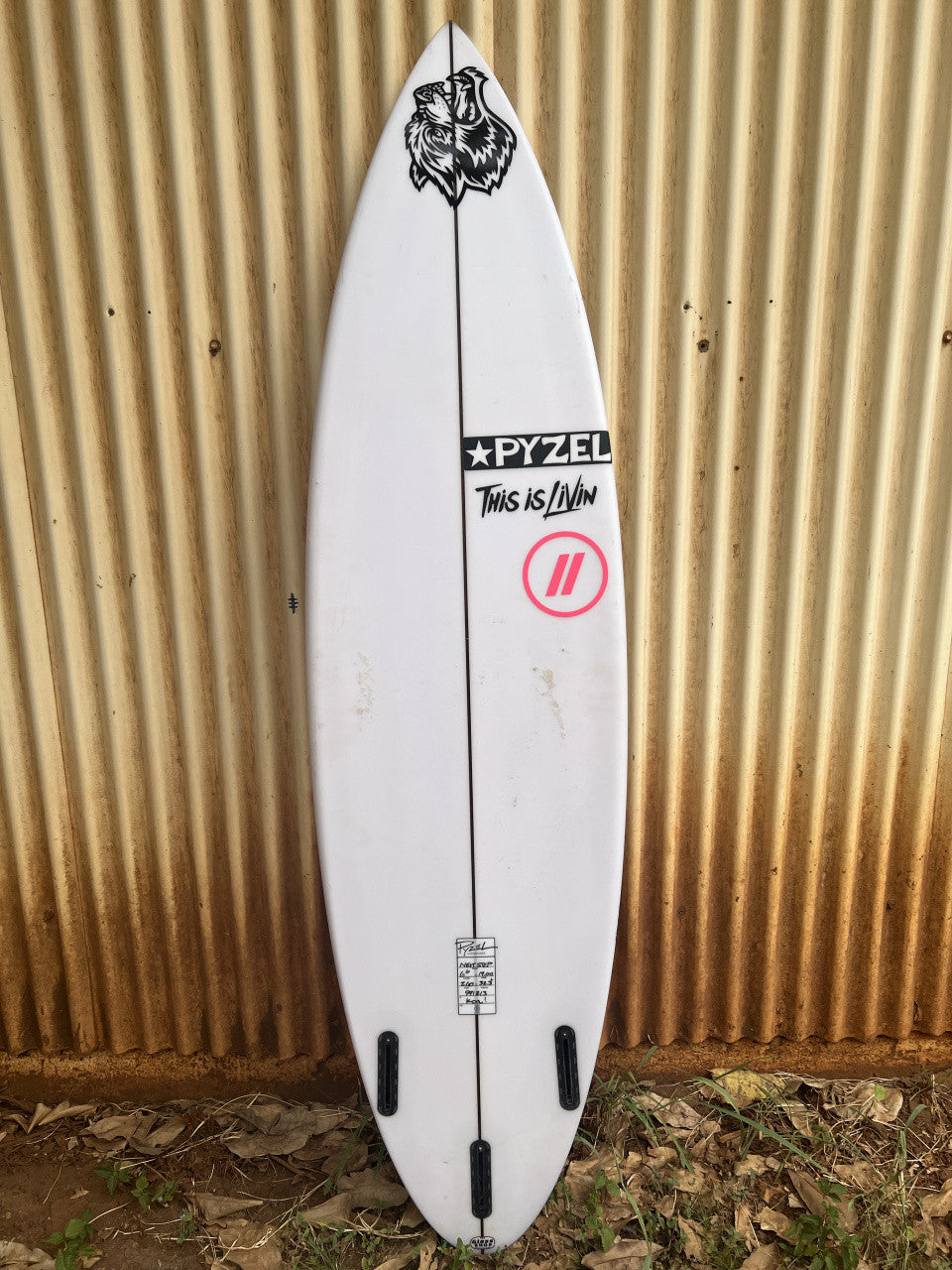 更に値下げパイゼルサーフボード　ゴースト５、８ Pyzel Mini Ghost 5'8 x 19 ¼ x 2 ½ Surfboard – Cleanline Surf
