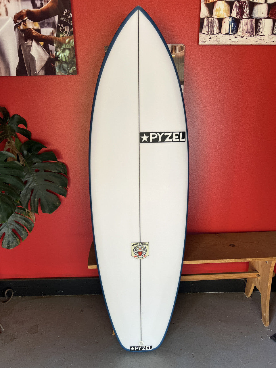 PYZEL WHITE TIGER 5’11” パイゼル　サーフボード PYZEL WHITE TIGER 5'11” パイゼルサーフボード