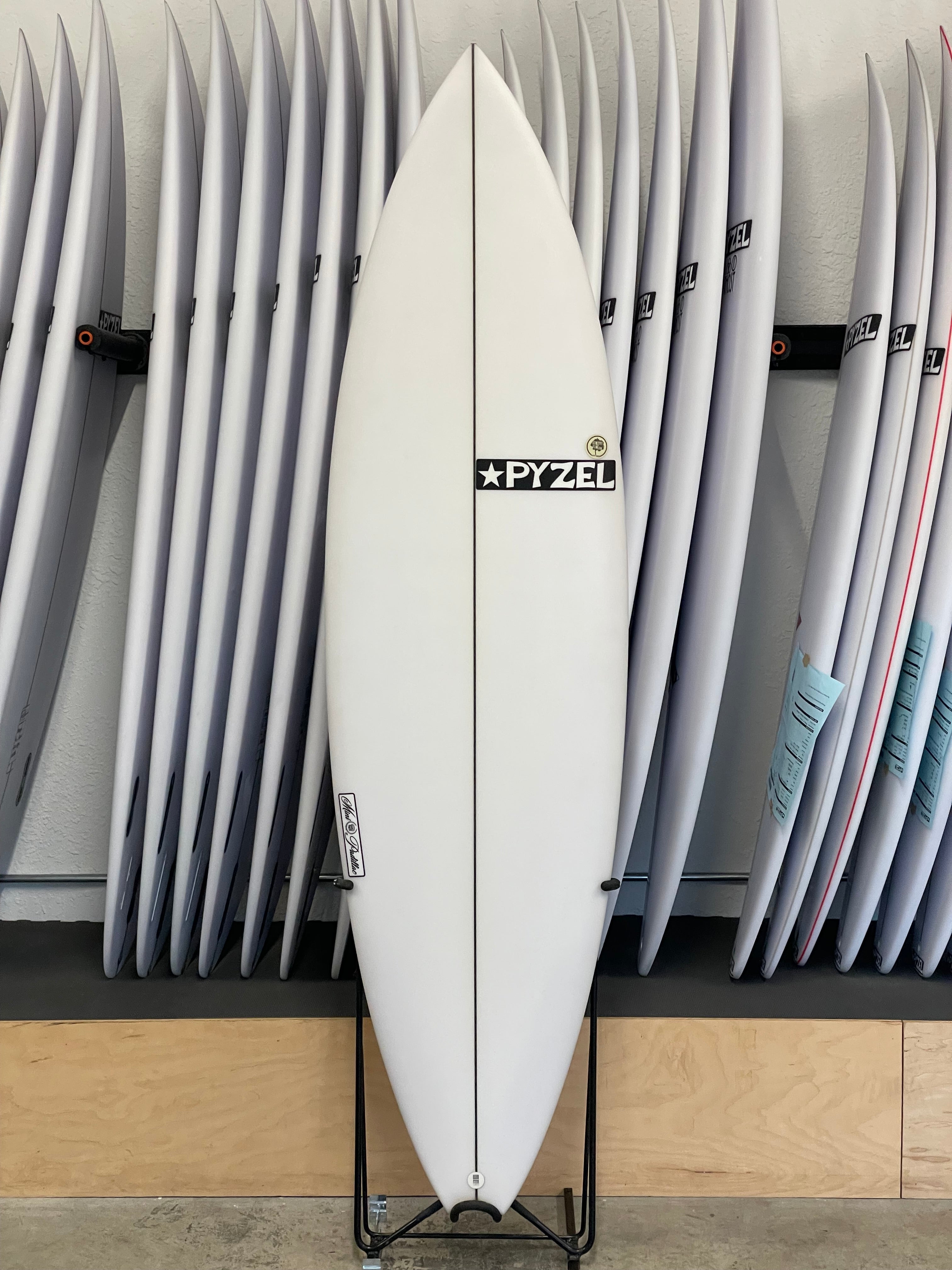 Pyzel SHADOW 5’10” Pyzel Shadow | Dark Arts Surf