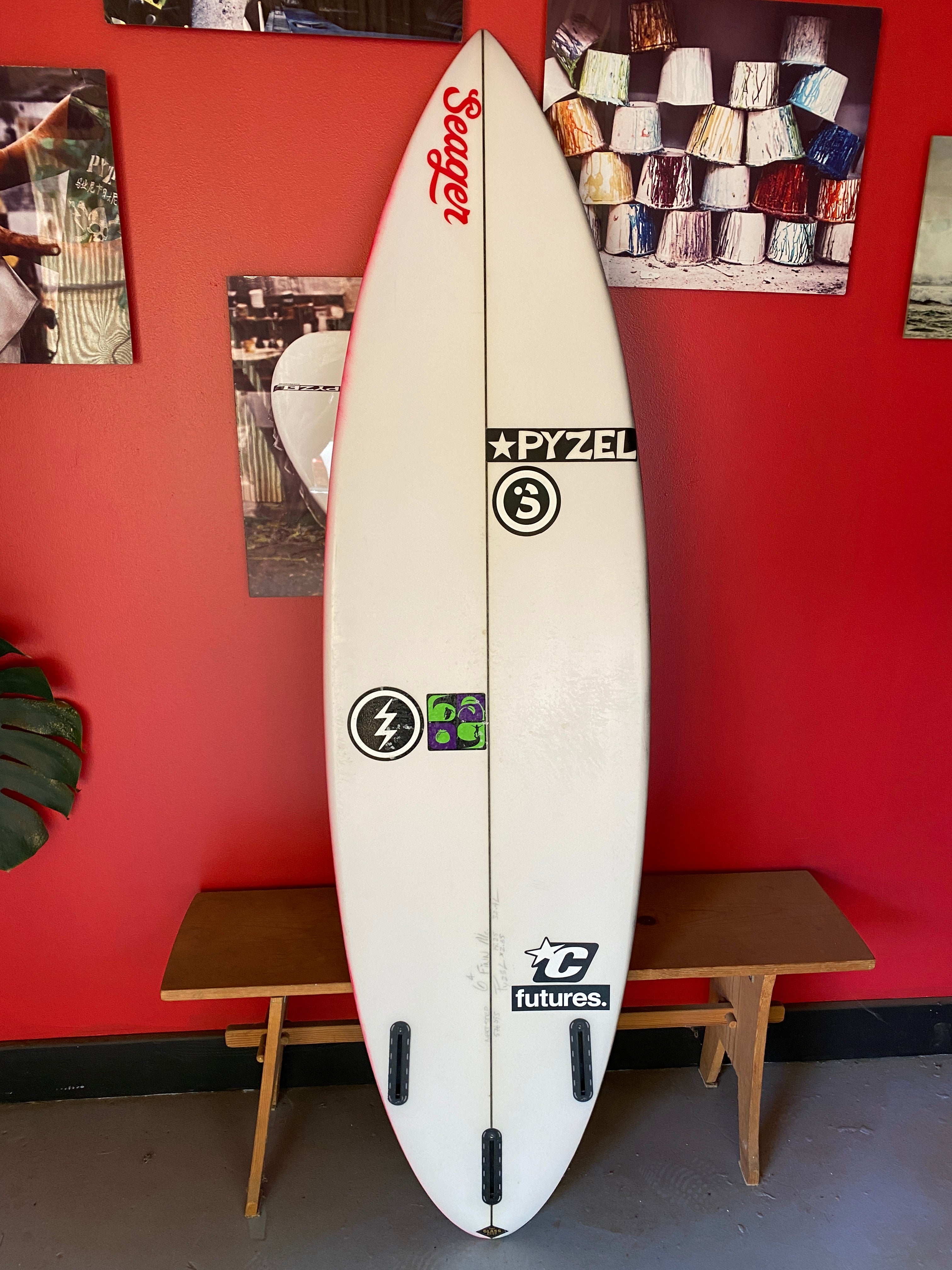 IMG_2827.jpg?v=1762907865&