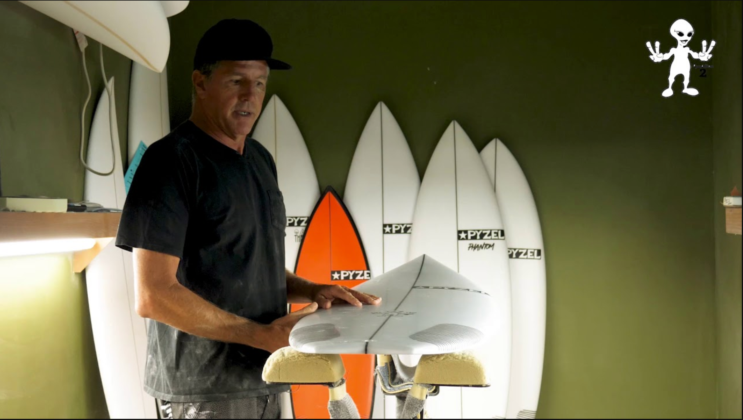 Pyzalien 2 XL Pyzel Surfboards